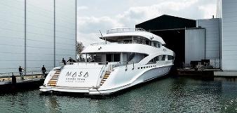 Спуск на верфи Heesen суперяхты Masa