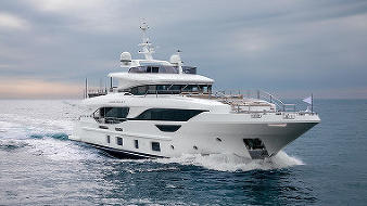 Верфь BENETTI продала 2 новых моторных яхты