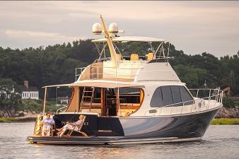 Palm Beach Motor Yachts – яхта Palm Beach 70