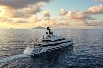 Rossinavi доставляет 50 метровую M/Y LEL