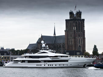 Heesen построила 60-метровую суперяхту Lusine