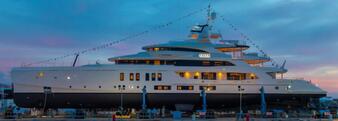 Benetti спустила на воду суперяхту Calex