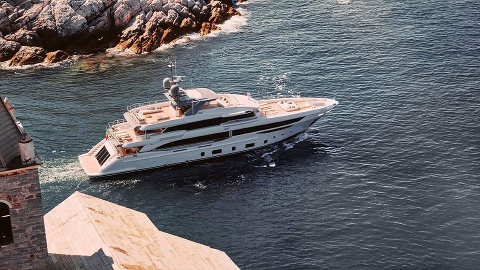 BENETTI сдает первую суперяхту Diamond 145