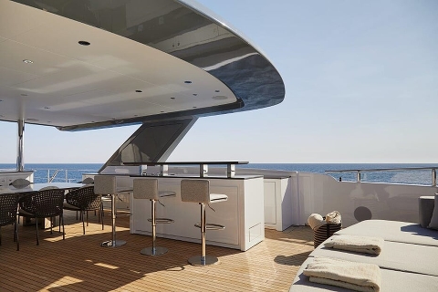 BENETTI сдает первую суперяхту Diamond 145