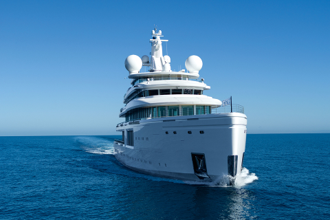 BENETTI представляет гибридную гига-яхту M/Y «LUMINOSITY»