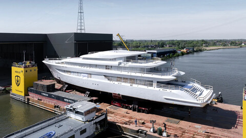 Feadship начала отделку суперяхты Sakura