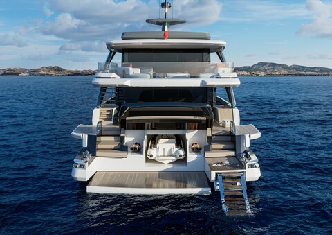 Extra Yachts продала первую суперяхту X100 Triplex