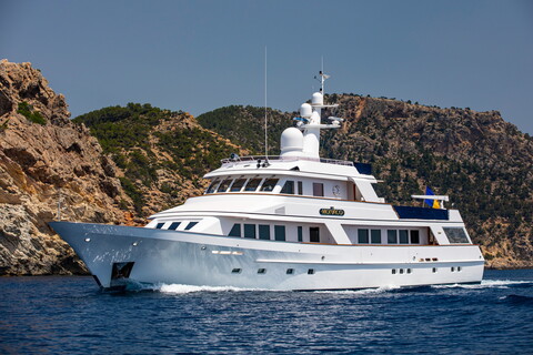 Feadship открыла платформу для перепродажи суперяхт