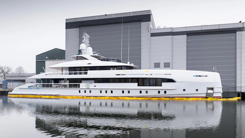 Heesen Yachts готовится передать владельцу суперяхту Orion